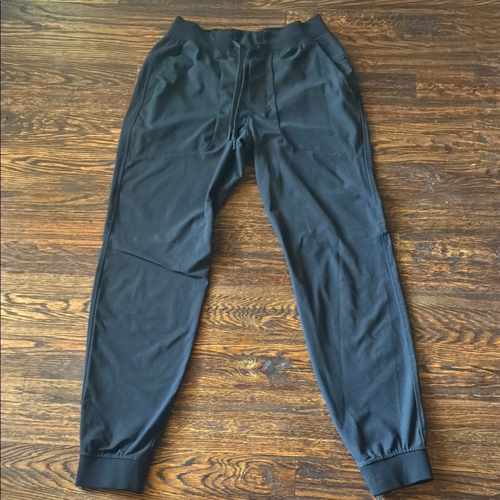 Lululemon Men's Black Jogger Pants